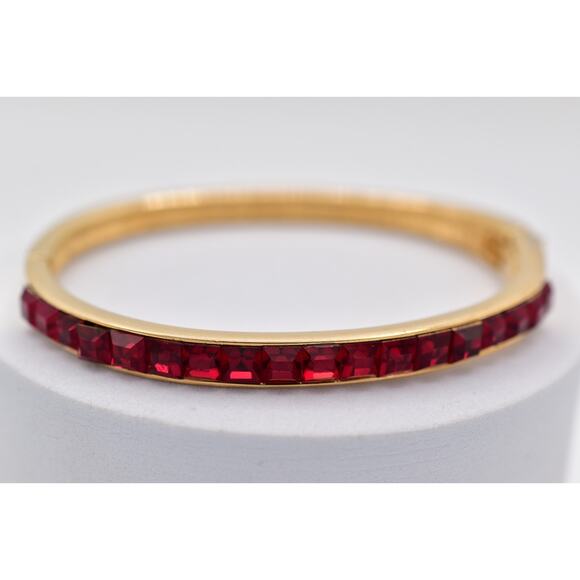Givenchy Red Square Crystal Bangle Bracelet Gold Tone Shiny Signed 1980s BinO - Picture 9 of 12